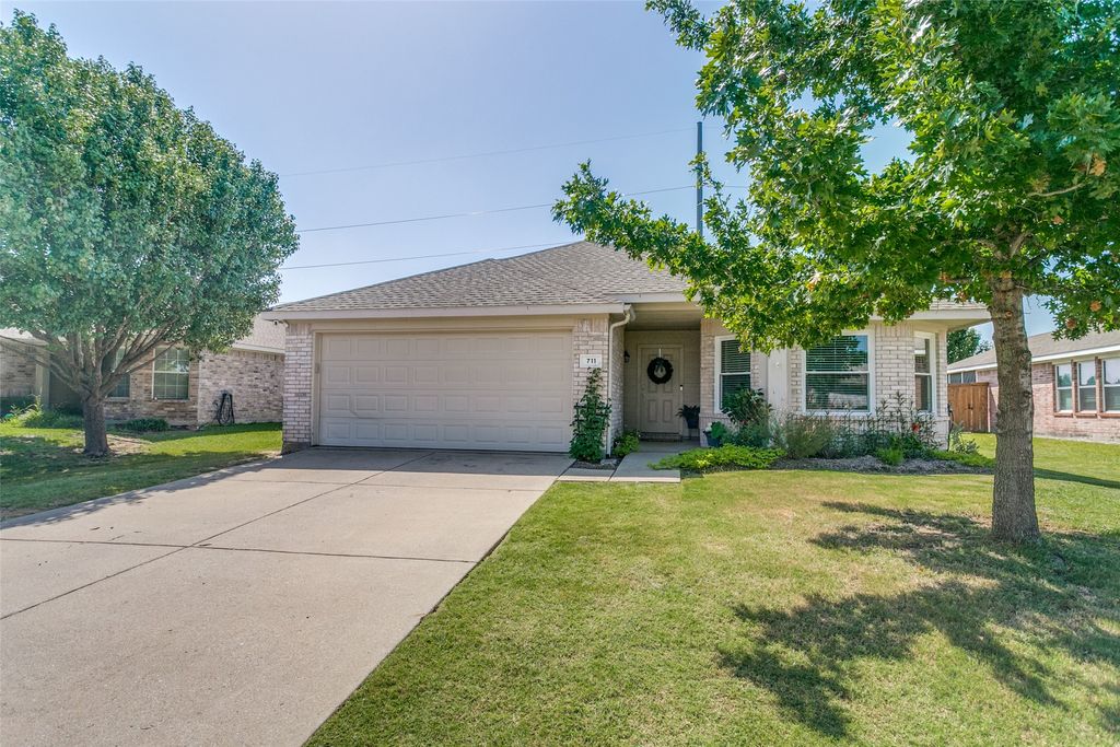 711 Overton Drive, Wylie, TX 75098