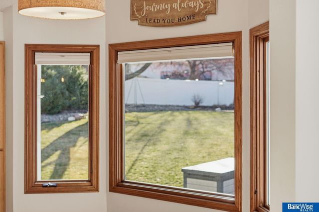 7325 Skyhawk Circle, Lincoln, NE 68506