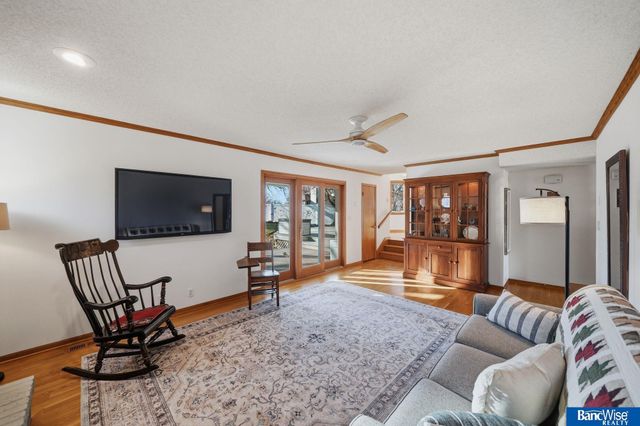 7325 Skyhawk Circle, Lincoln, NE 68506