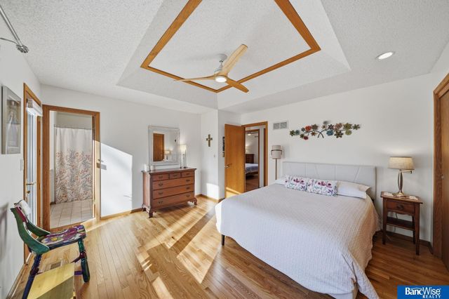 7325 Skyhawk Circle, Lincoln, NE 68506