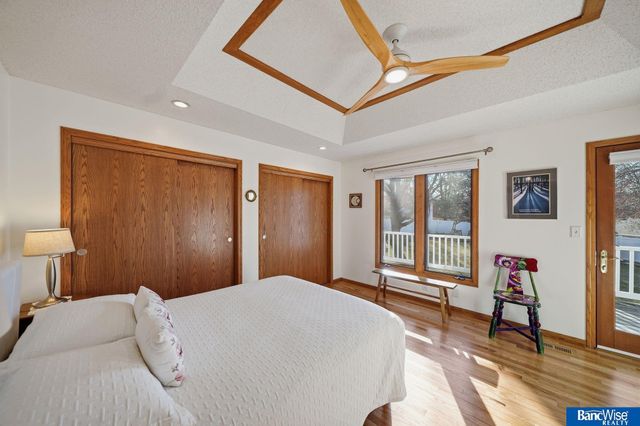 7325 Skyhawk Circle, Lincoln, NE 68506