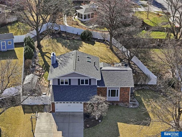 7325 Skyhawk Circle, Lincoln, NE 68506