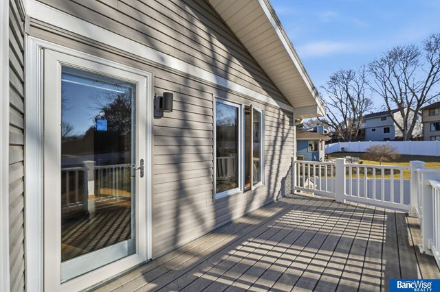 7325 Skyhawk Circle, Lincoln, NE 68506