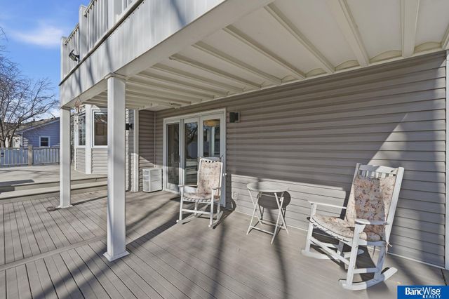 7325 Skyhawk Circle, Lincoln, NE 68506