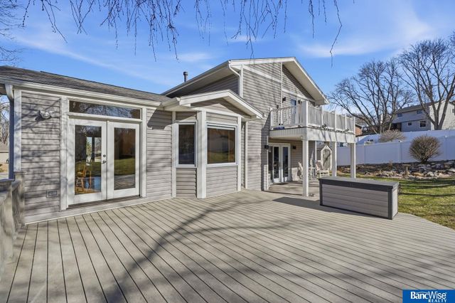 7325 Skyhawk Circle, Lincoln, NE 68506