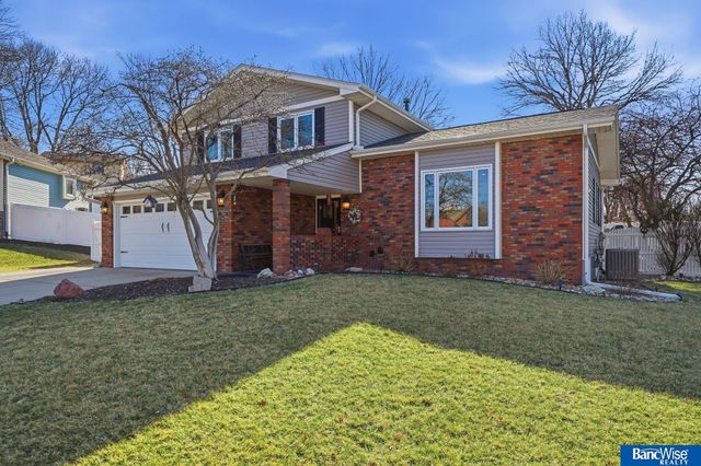 7325 Skyhawk Circle, Lincoln, NE 68506