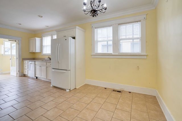 2711 Belmont Blvd, Nashville, TN 37212