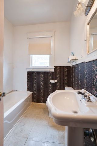 2711 Belmont Blvd, Nashville, TN 37212