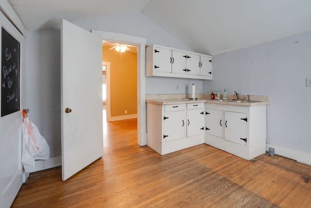 2711 Belmont Blvd, Nashville, TN 37212