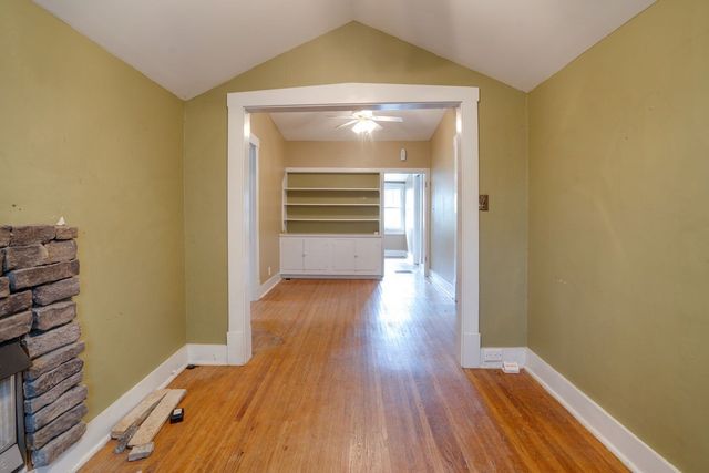 2711 Belmont Blvd, Nashville, TN 37212