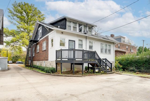 2711 Belmont Blvd, Nashville, TN 37212