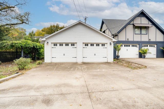 2711 Belmont Blvd, Nashville, TN 37212