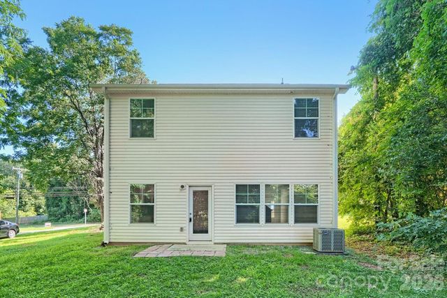 436 W Mclelland Avenue, Mooresville, NC 28115