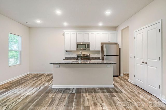 436 W Mclelland Avenue, Mooresville, NC 28115