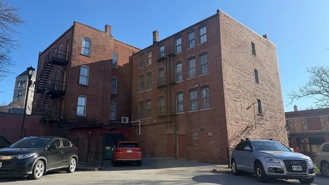 101-107 Gorham Street, Lowell, MA 01852
