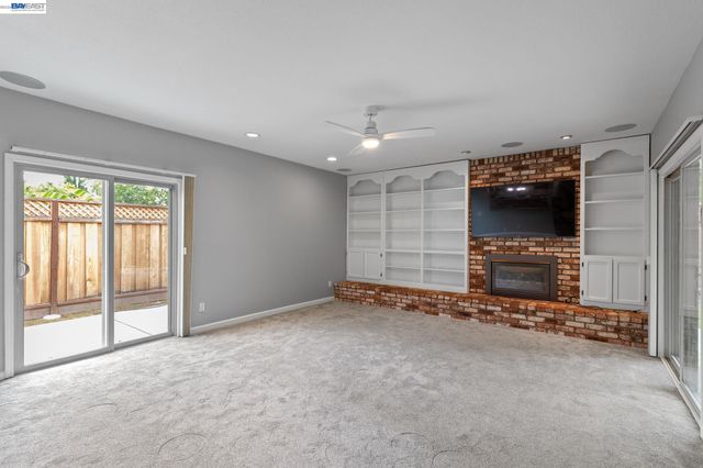 4950 Black Ave, Pleasanton, CA 94566
