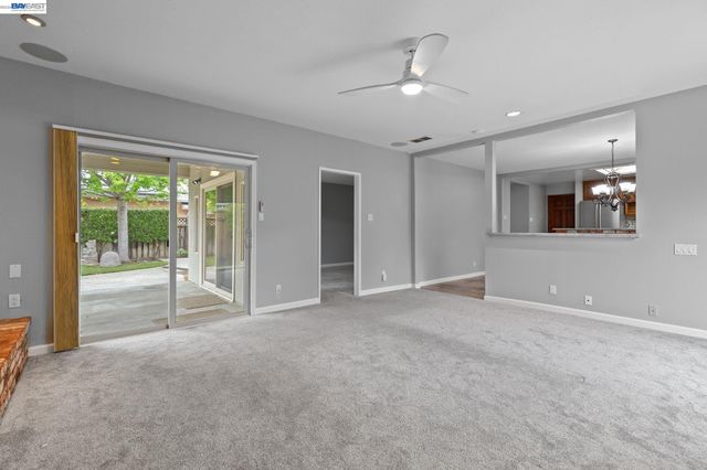 4950 Black Ave, Pleasanton, CA 94566