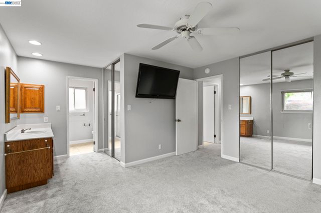 4950 Black Ave, Pleasanton, CA 94566