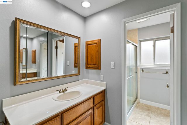 4950 Black Ave, Pleasanton, CA 94566