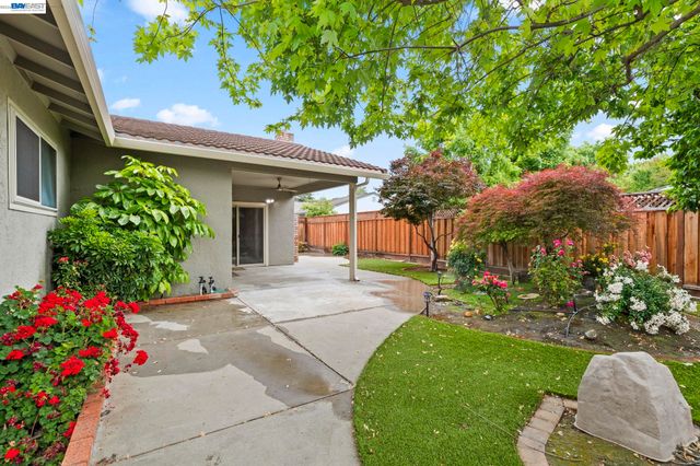 4950 Black Ave, Pleasanton, CA 94566