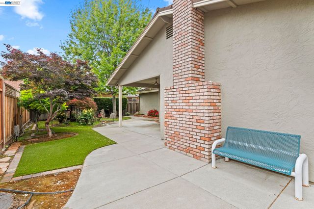 4950 Black Ave, Pleasanton, CA 94566