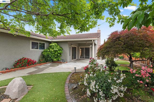 4950 Black Ave, Pleasanton, CA 94566