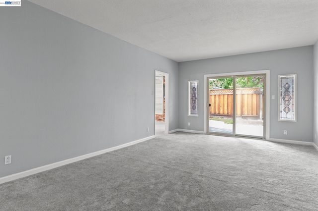 4950 Black Ave, Pleasanton, CA 94566