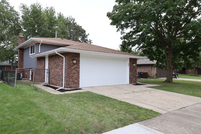 5 Lakewood Court, Park Forest, IL 60466