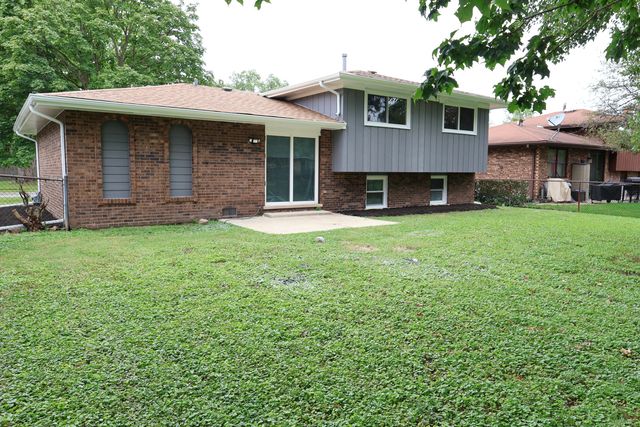 5 Lakewood Court, Park Forest, IL 60466