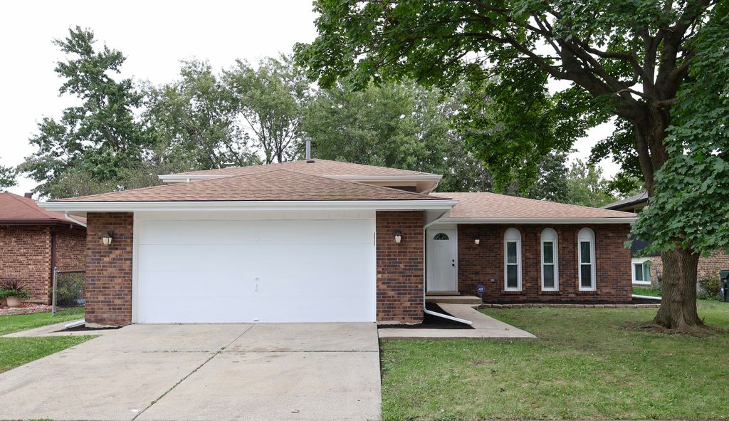 5 Lakewood Court, Park Forest, IL 60466