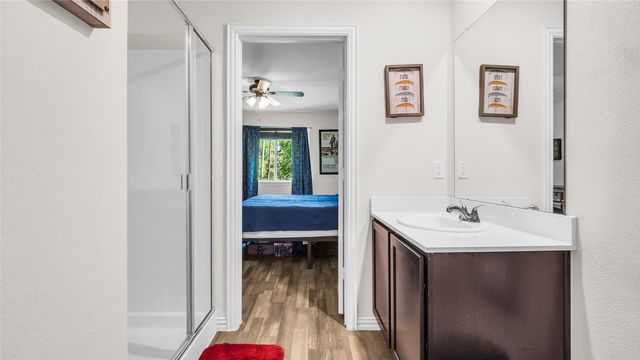 1521 W Gandy Street, Denison, TX 75020