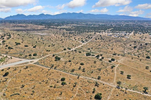 0 Cedar St, Oak Hills, CA 92344