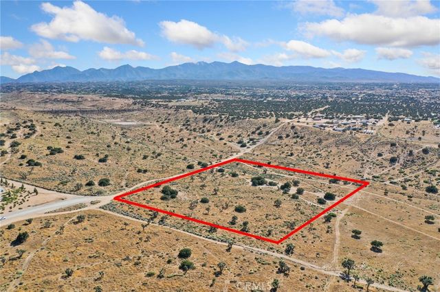 0 Cedar St, Oak Hills, CA 92344