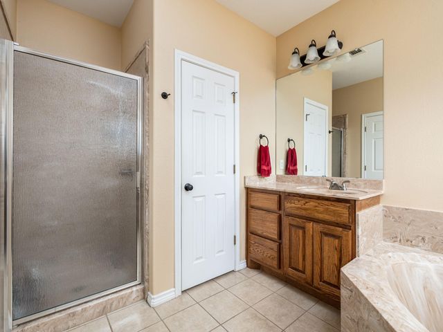 1504 County Road 459, Thorndale, TX 76577