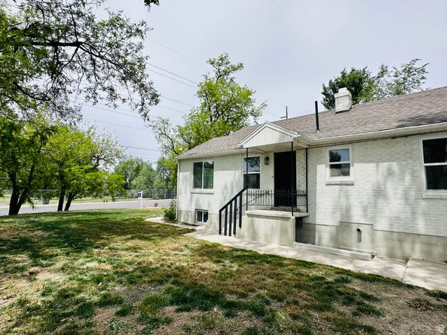 5245 S 900 E, Murray, UT 84117