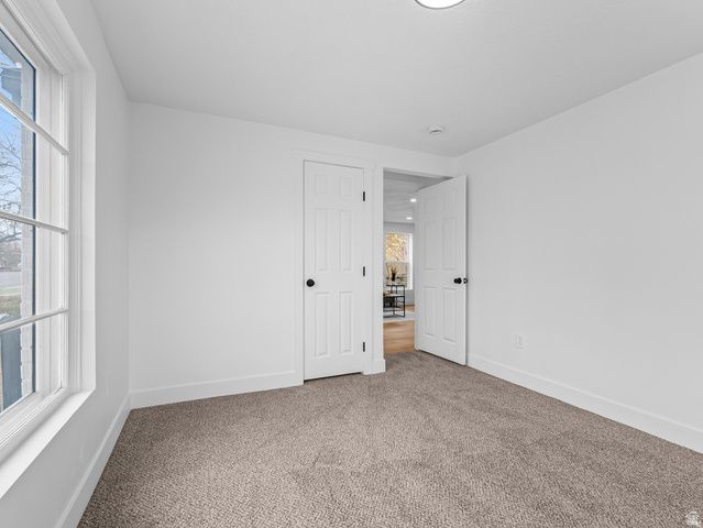 5245 S 900 E, Murray, UT 84117