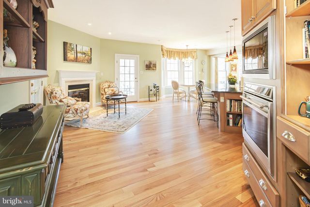 1321 MEADOWBROOK CT, Meadowbrook, PA 19046