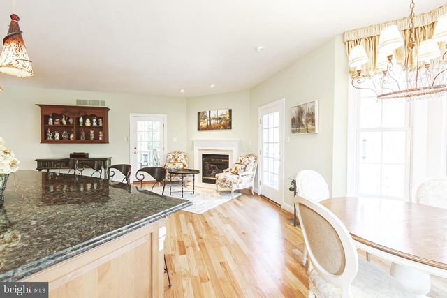 1321 MEADOWBROOK CT, Meadowbrook, PA 19046