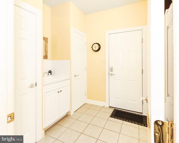 1321 MEADOWBROOK CT, Meadowbrook, PA 19046