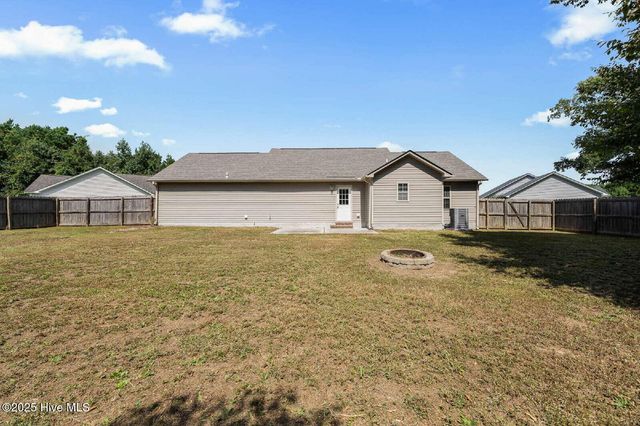 120 Heavens Gate Drive, Jacksonville, NC 28546