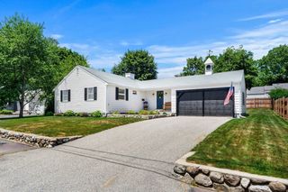 46 Woodcrest Dr, Wakefield, MA 01880