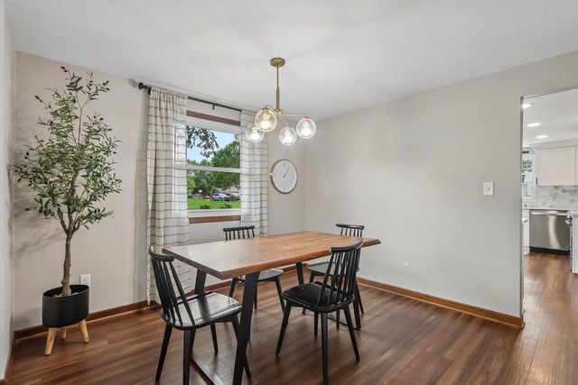 5806 Glen Flora DRIVE, Greendale, WI 53129