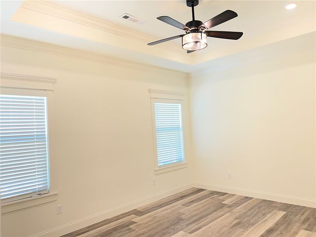 6 Eyemouth Drive, Bella Vista, AR 72715