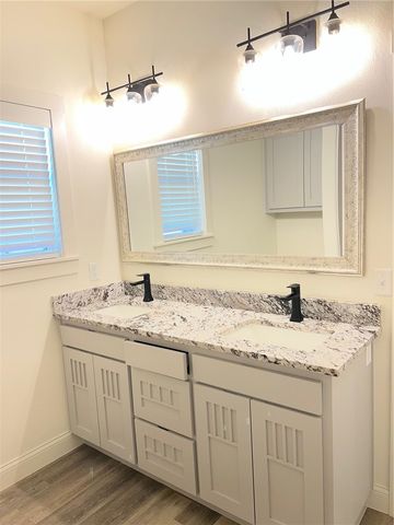 6 Eyemouth Drive, Bella Vista, AR 72715