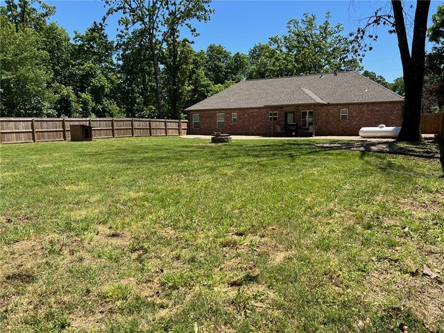 6 Eyemouth Drive, Bella Vista, AR 72715