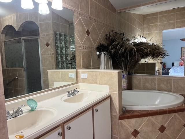 4125 HAMPSHIRE VILLAGE COURT, Orlando, FL 32822