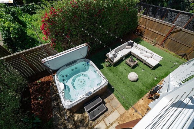 1908 Tenth St, Berkeley, CA 94710