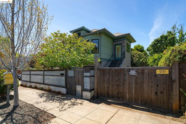 1908 Tenth St, Berkeley, CA 94710