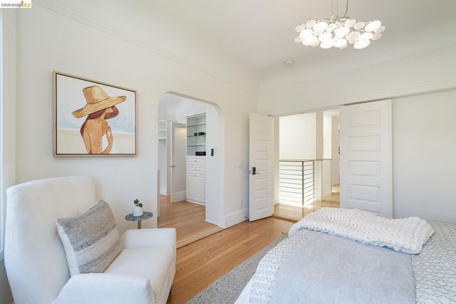 1908 Tenth St, Berkeley, CA 94710