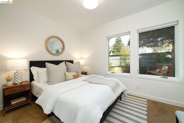 1908 Tenth St, Berkeley, CA 94710
